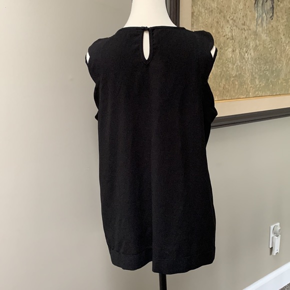 FAITH AND JOY crepe fabric scalloped arm - Picture 4 of 7